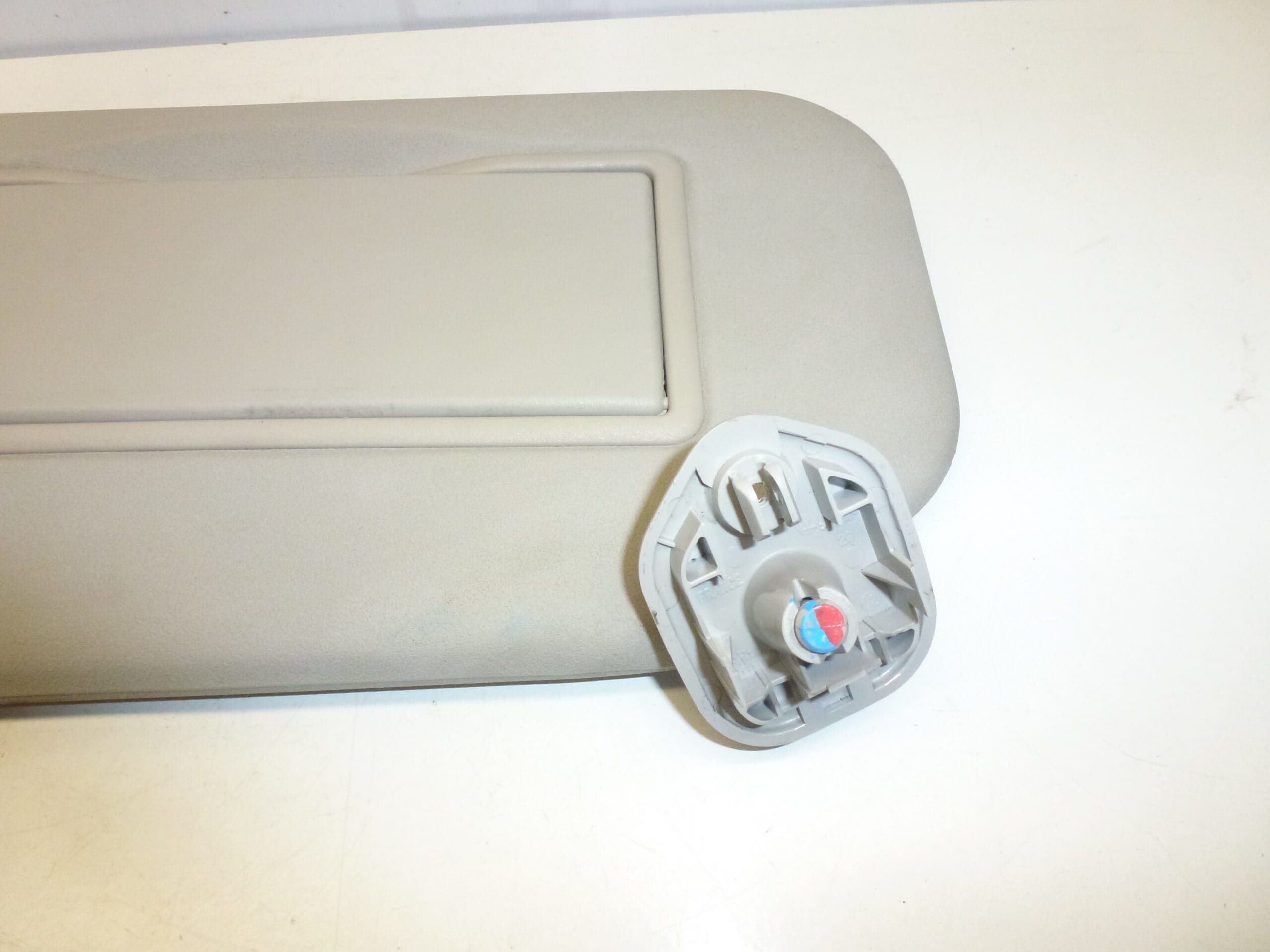 Bal oldali napellenző Citroën Peugeot 8143FT 8143HL