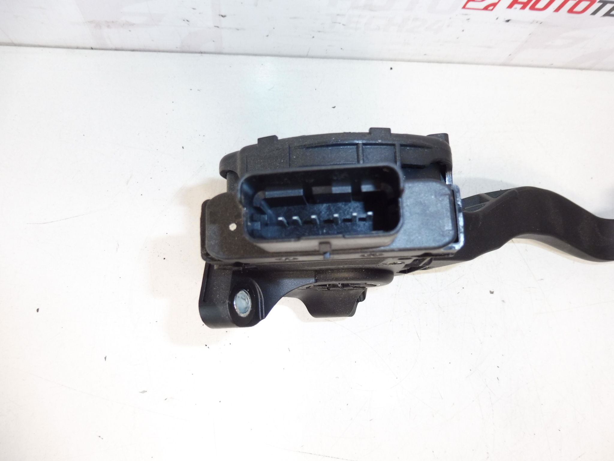 Hella citroën peugeot 9681844480 1601Z7 gázpedál