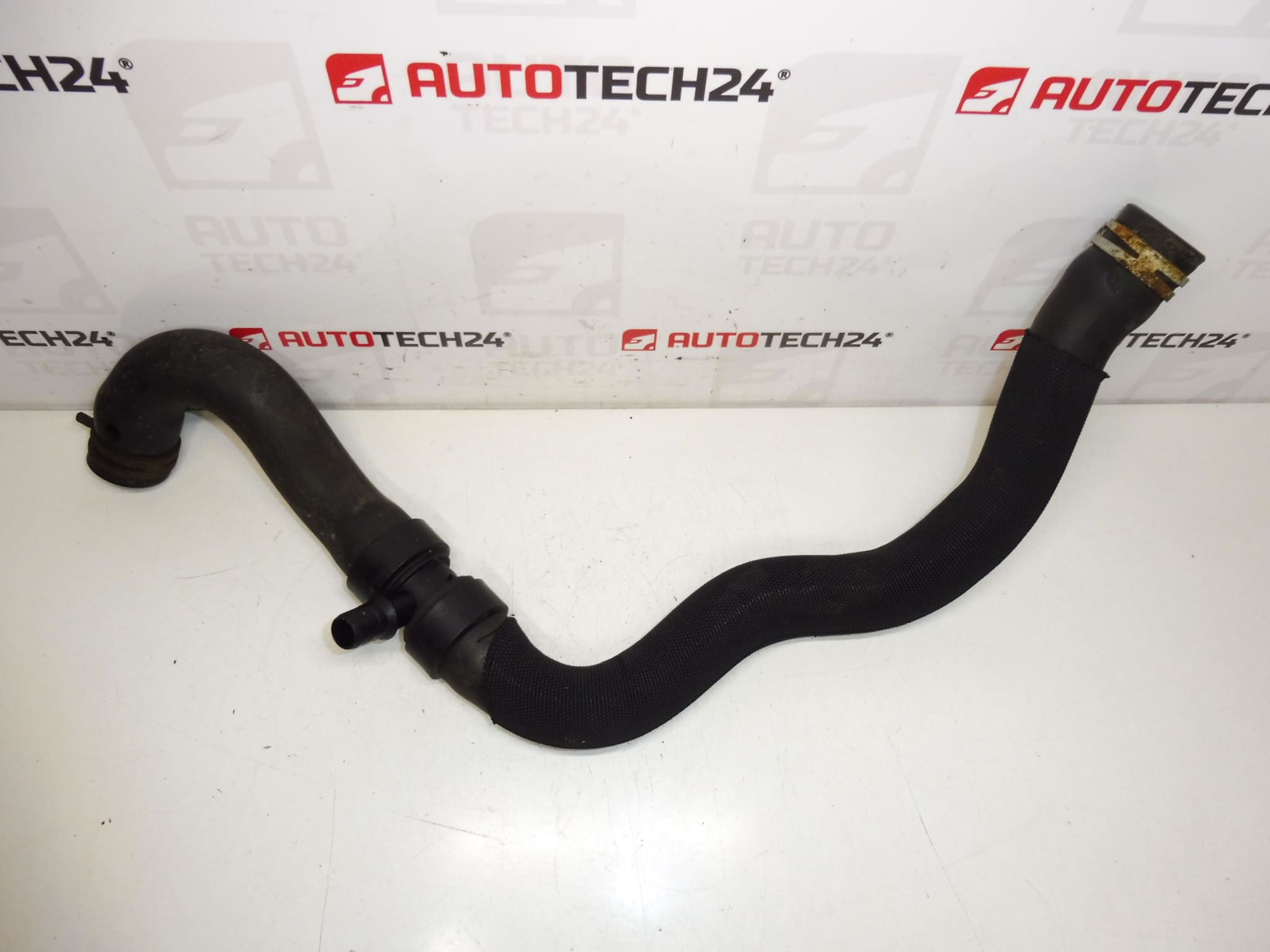 Citroën Peugeot 2.0 HDI 135208 víztömlő - Image 2