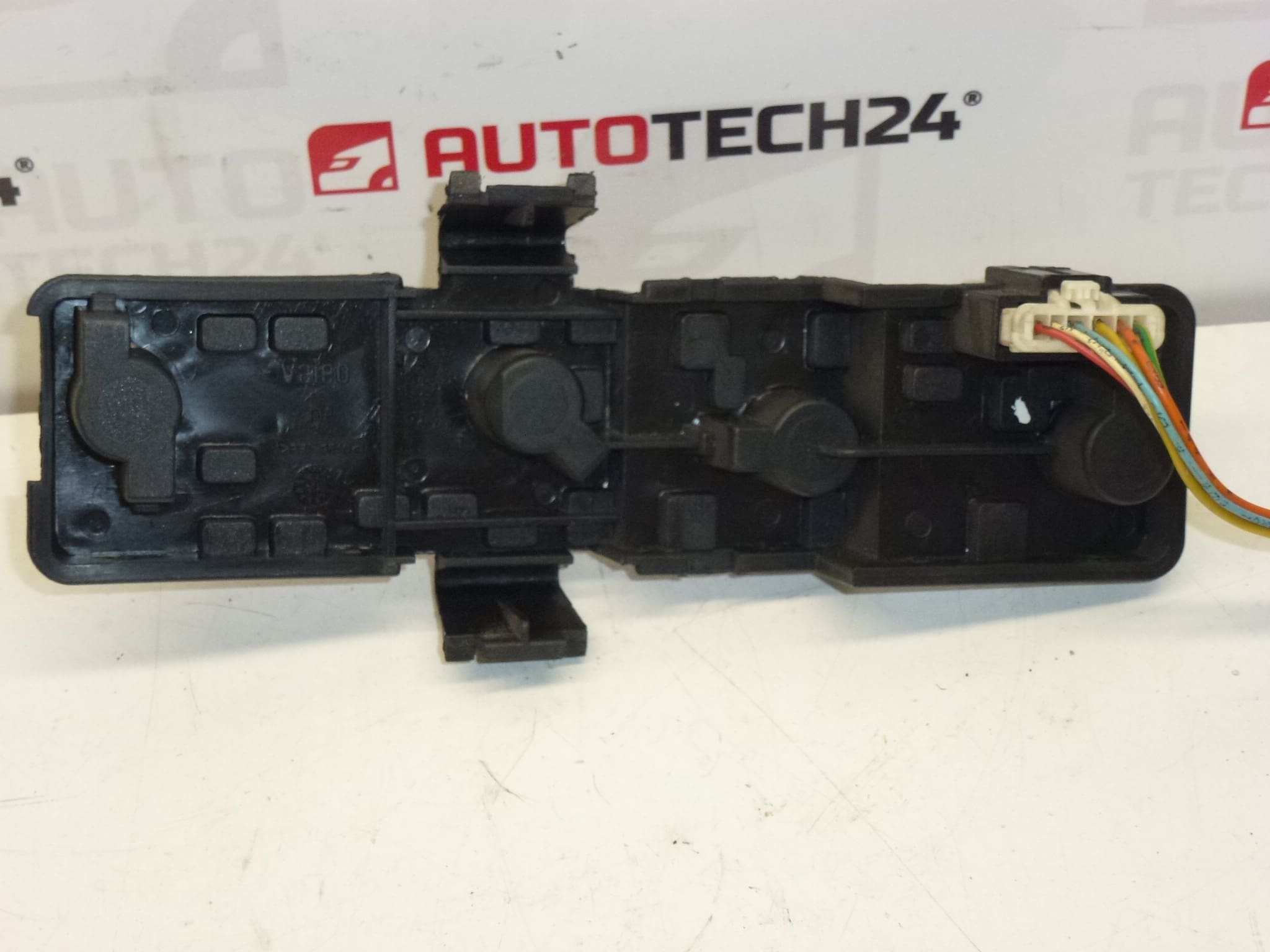 Izzófoglalat kábeldarabbal jobb hátsó lámpa Citroën Xsara Picasso 6351N0 6351T2 - Image 2