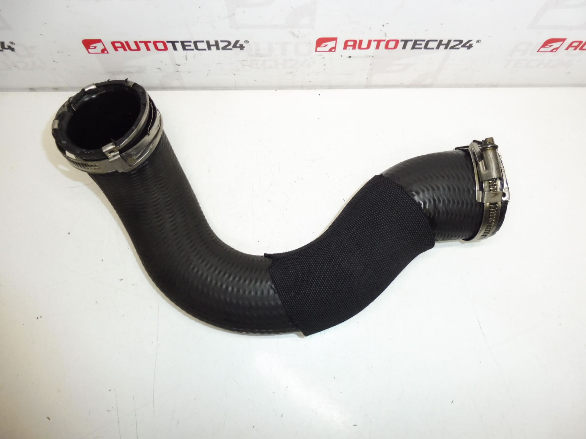 Levegőcsatlakozás Citroën Peugeot 2.0 HDI 0382NF - Image 2