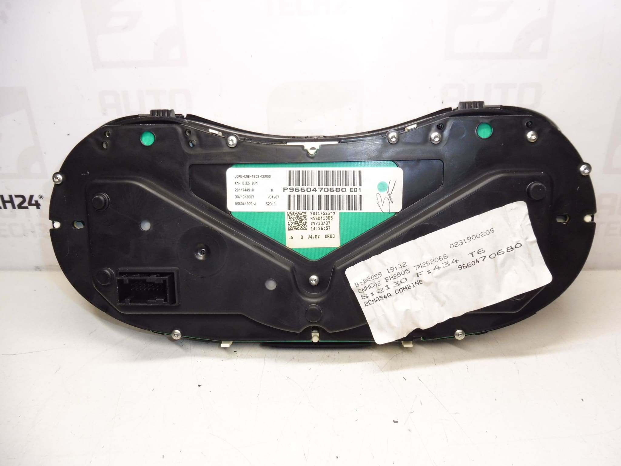 Sebességmérő Peugeot 307 205000 km 9660470680 E01 - Image 2