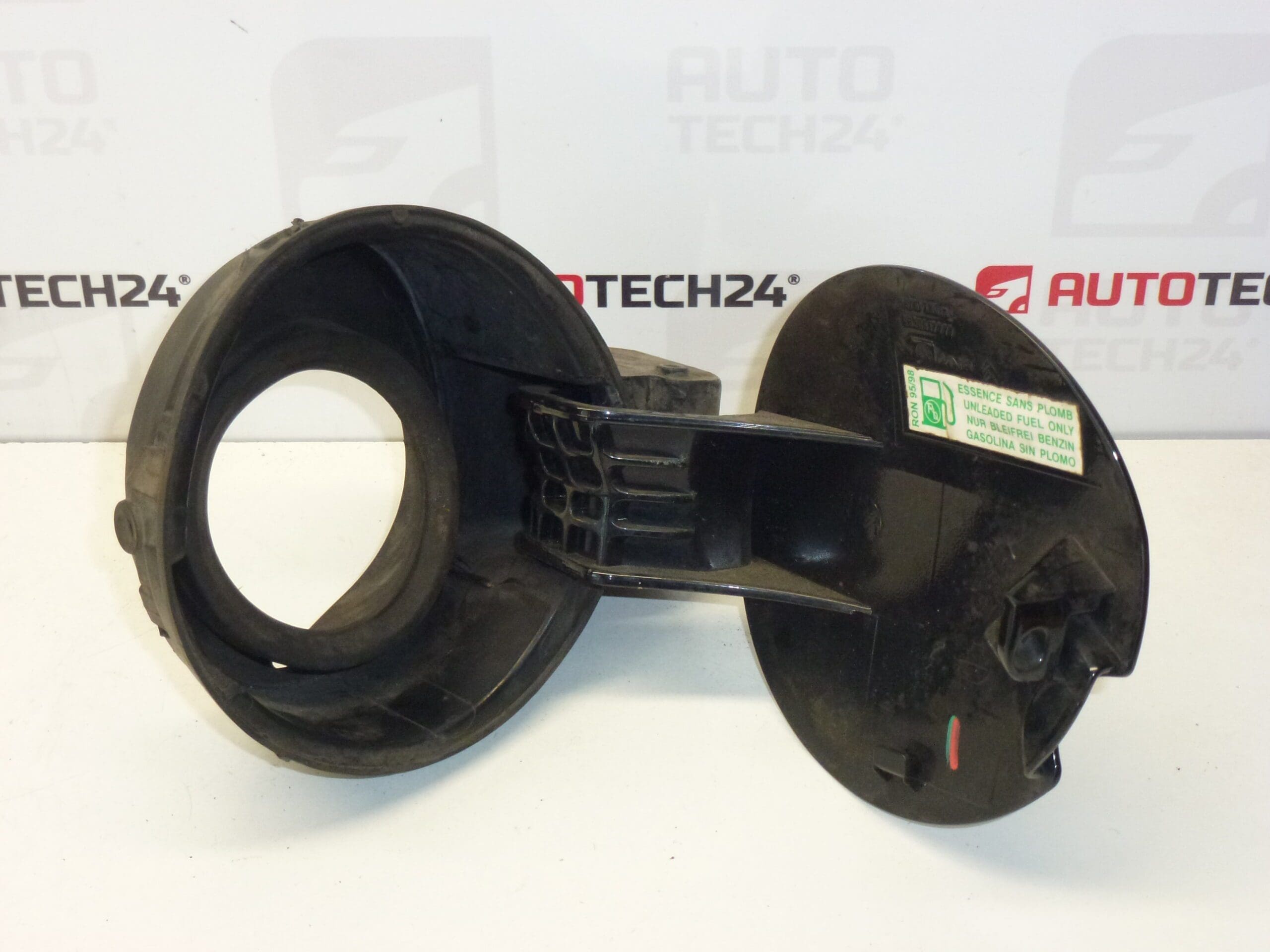 Tanksapka Citroën C4 3 ajtós 9650817777 1517C0 EXL - Image 2