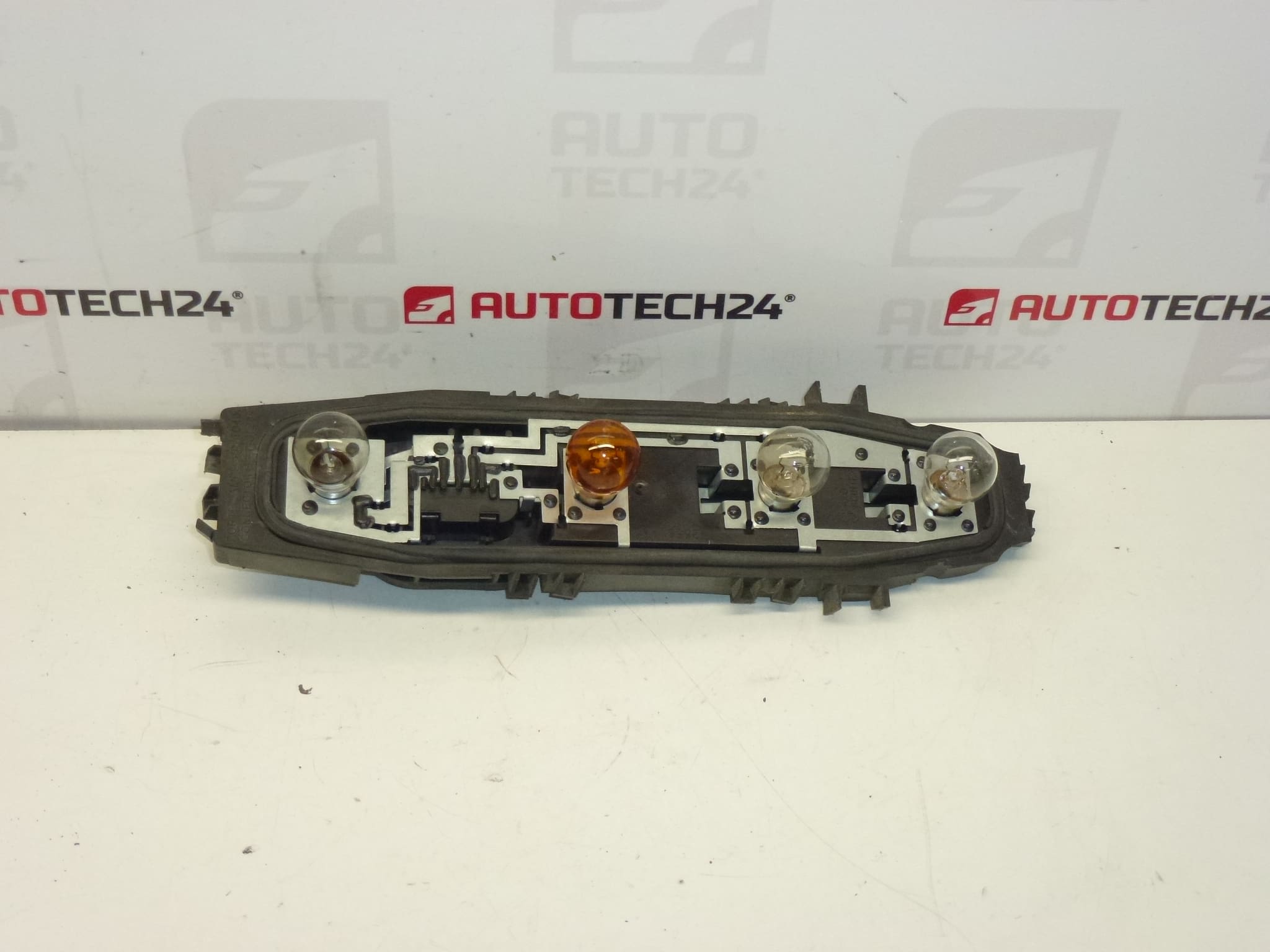 Hátsó lámpa aljzat Citroën C3 6350Q3