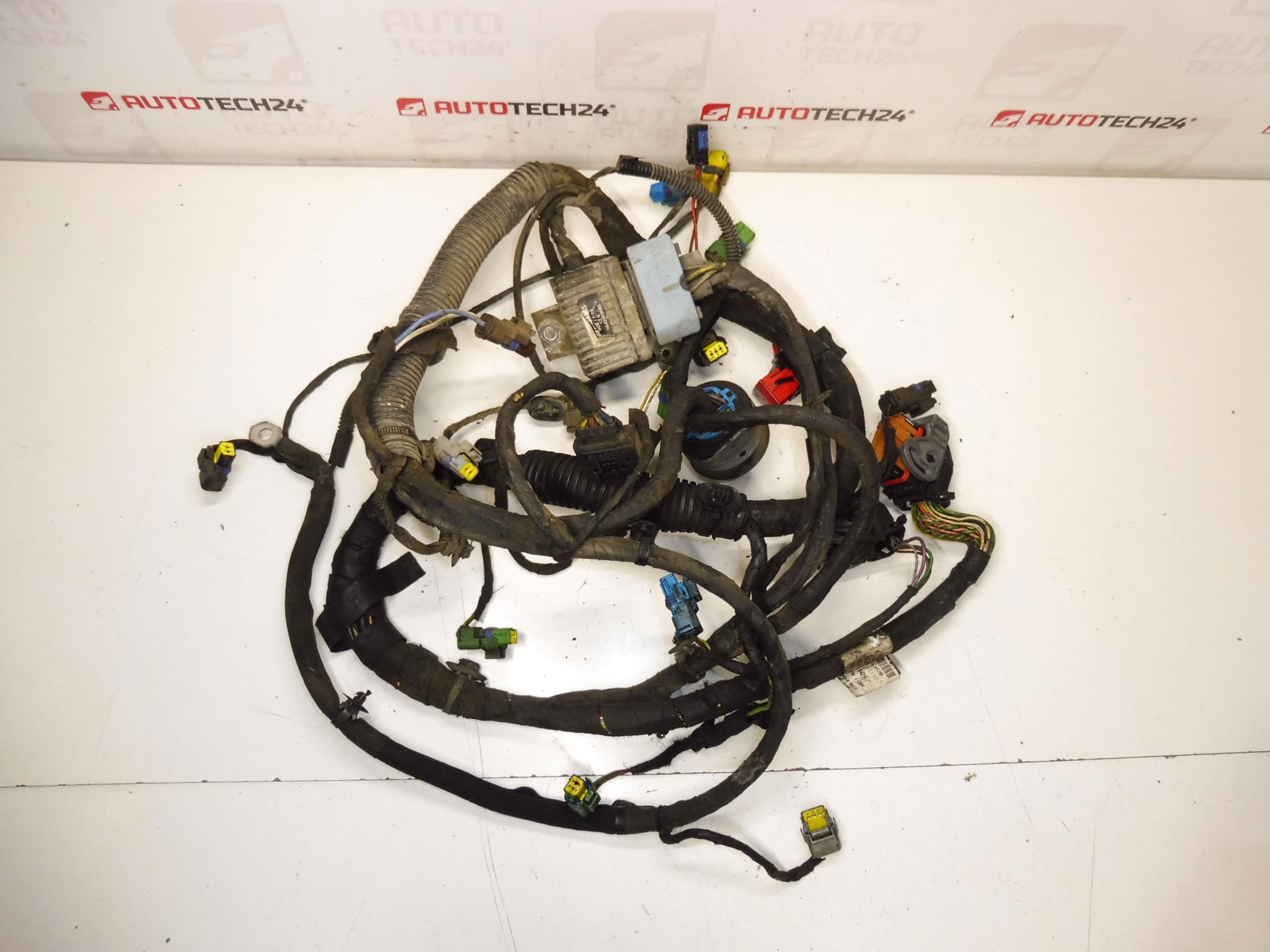 Motor szerelvény Citroën Peugeot 1.4 HDI 66 kw 9650182080 6558NJ