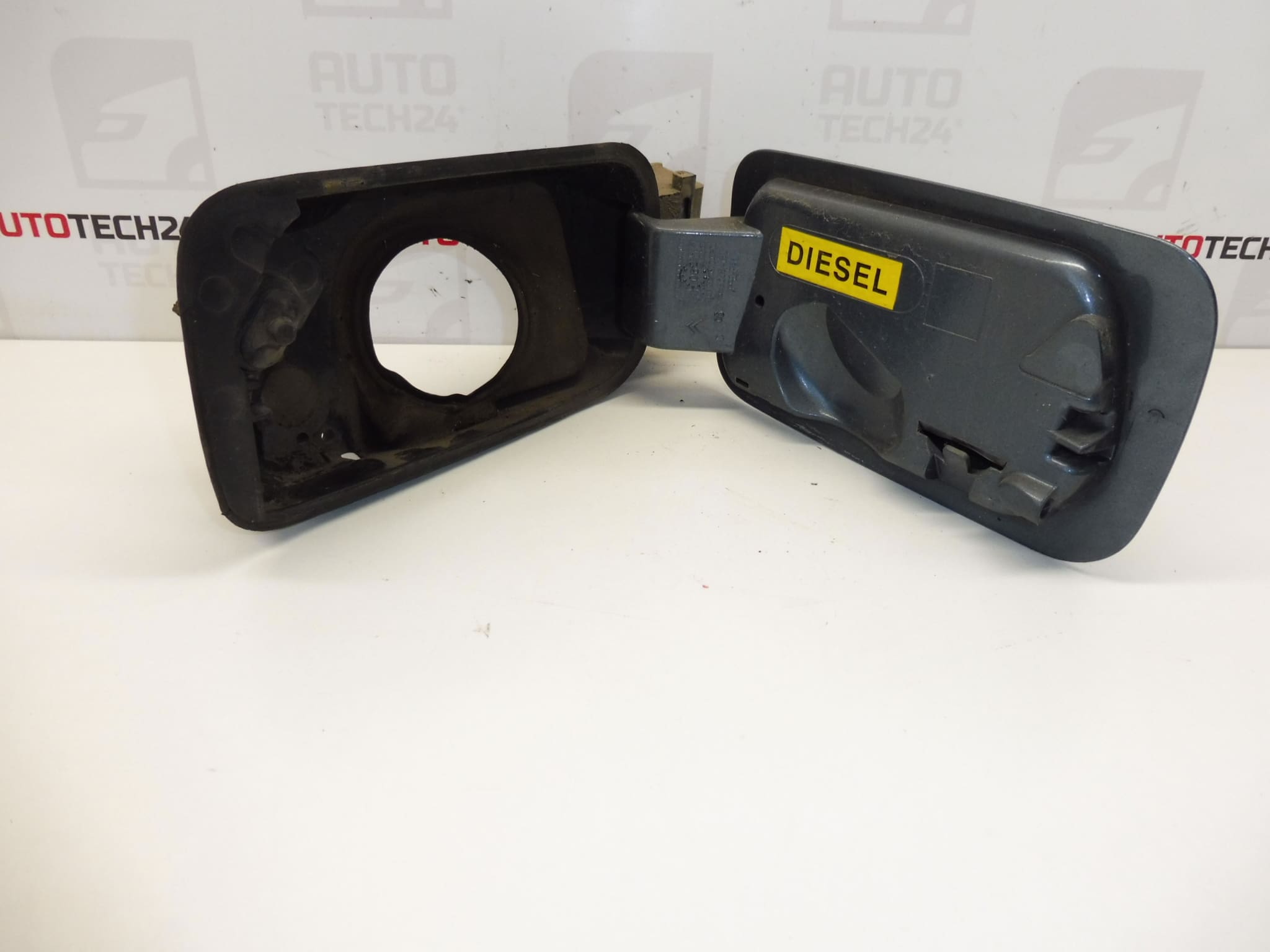 Tankfedél Citroën C5 EZWD 9633284180 151784 - Image 2