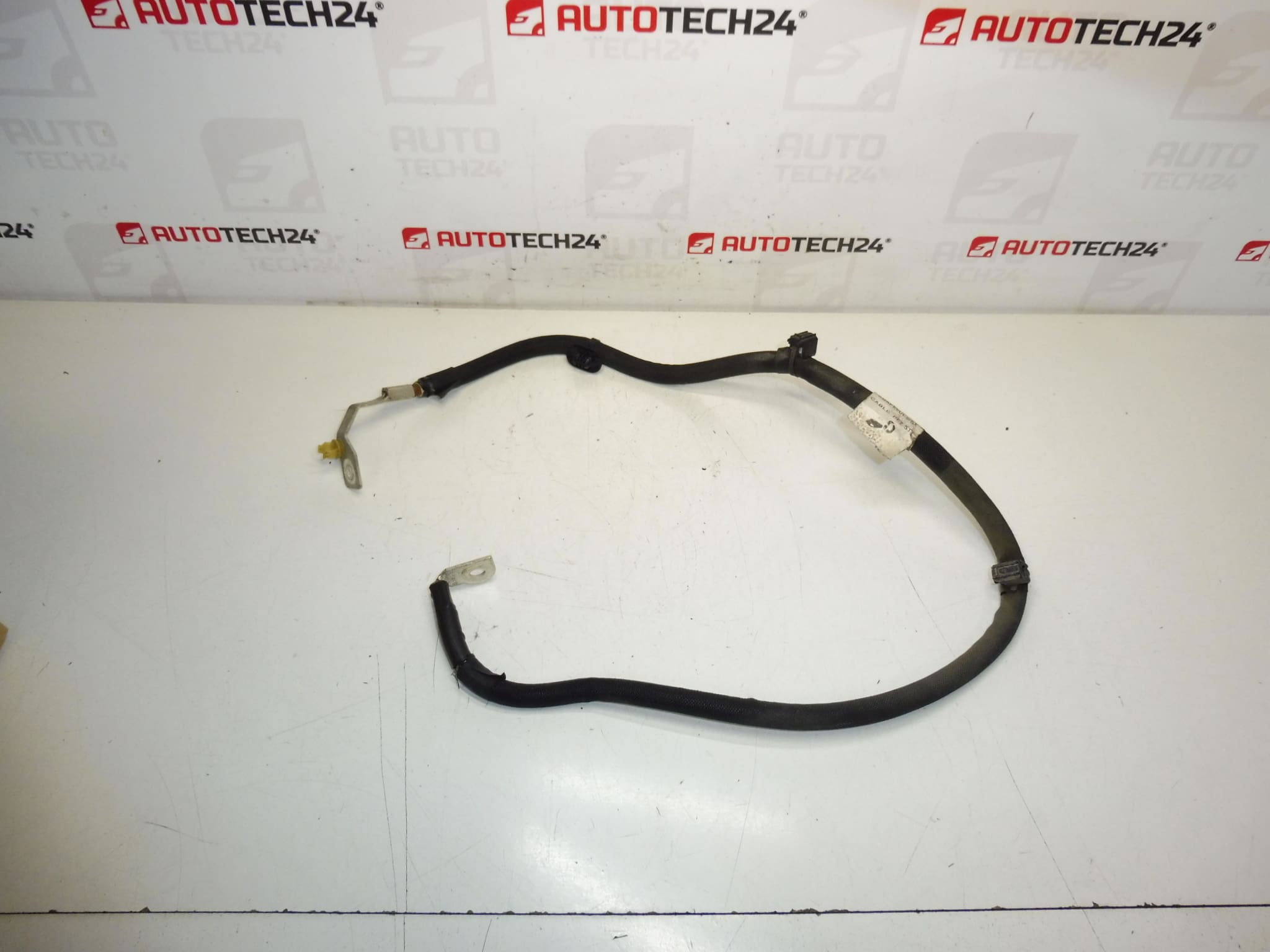 Az akkumulátor negatív pólusú kábele 9676811480 5638NK