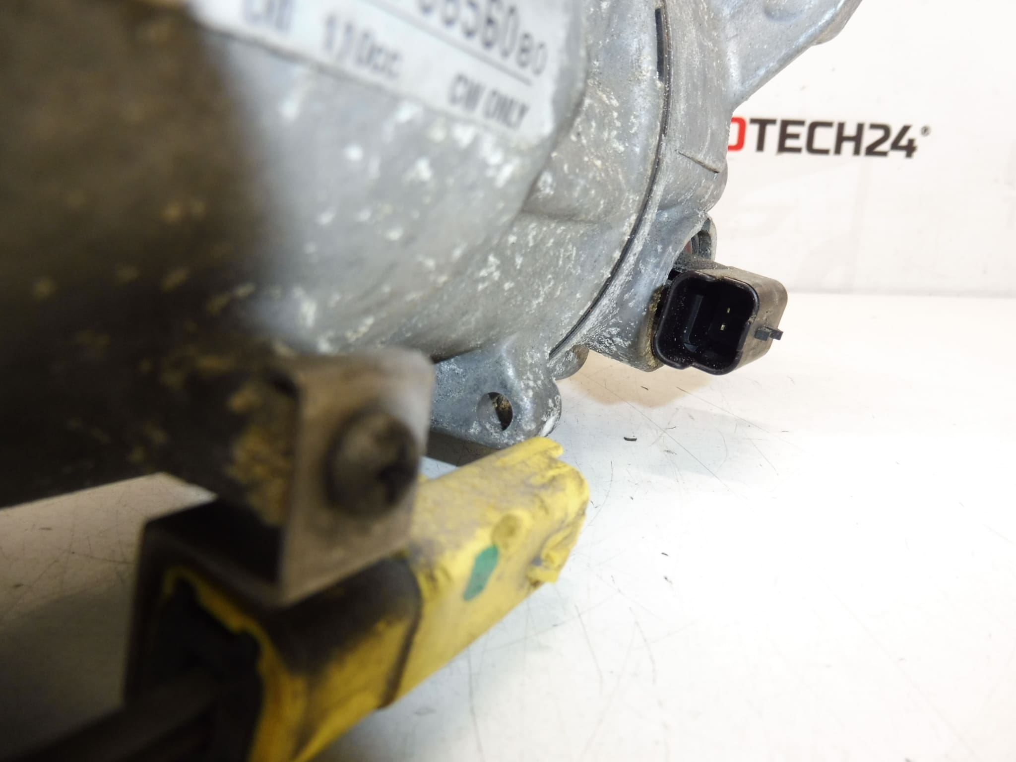 Klíma kompresszor Sanden SD6C12 1367 Citroën Peugeot 9678656080 - Image 2