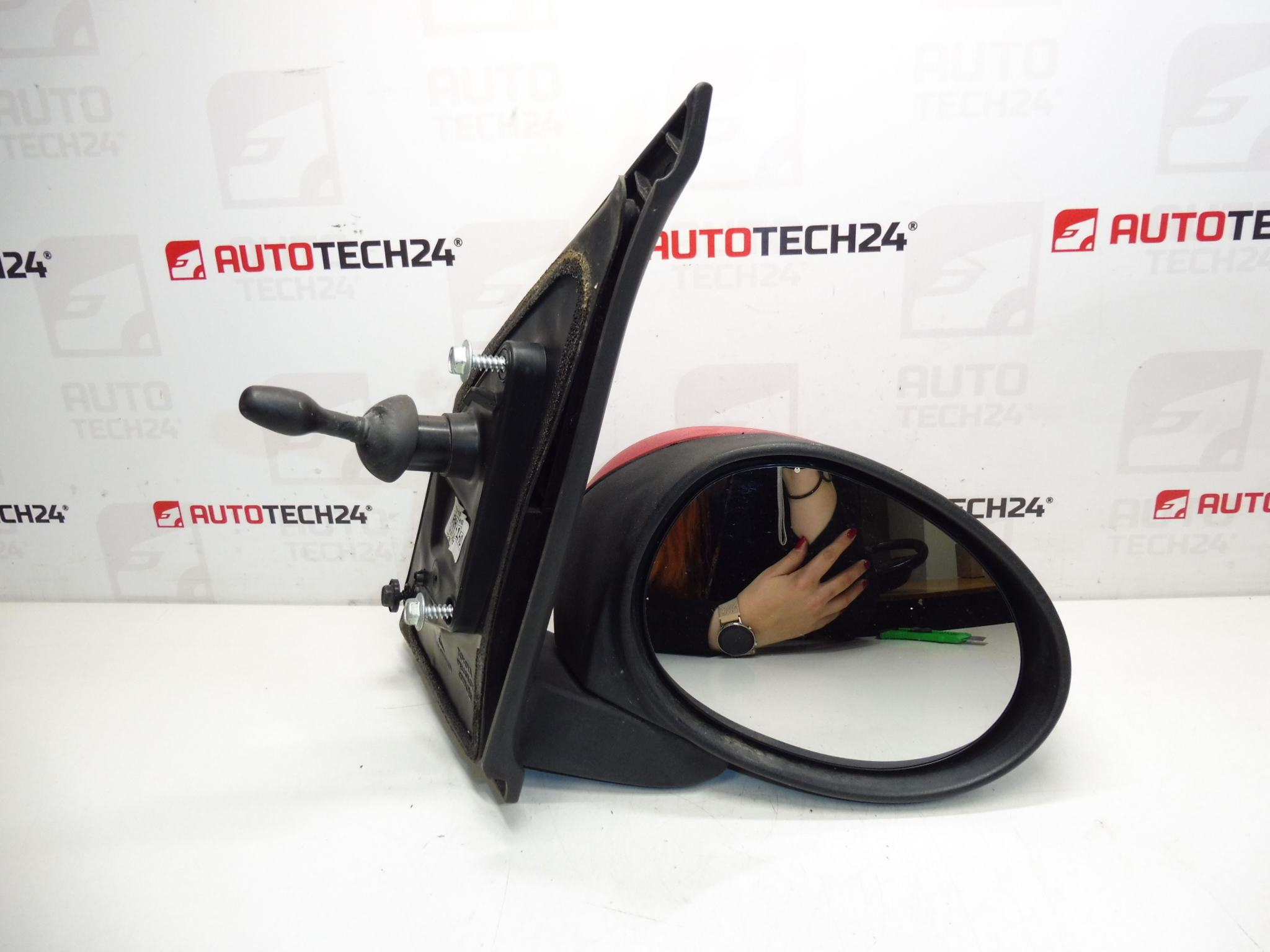 Jobb oldali piros visszapillantó tükör Citroën C1 Peugeot 107 87910-0H010 87910-0H011