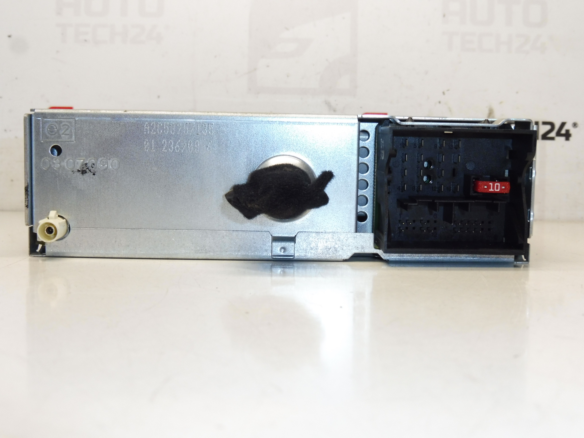 Autórádió CD MP3 Continental RD4N1M-03 Citroën Peugeot 96662669XT