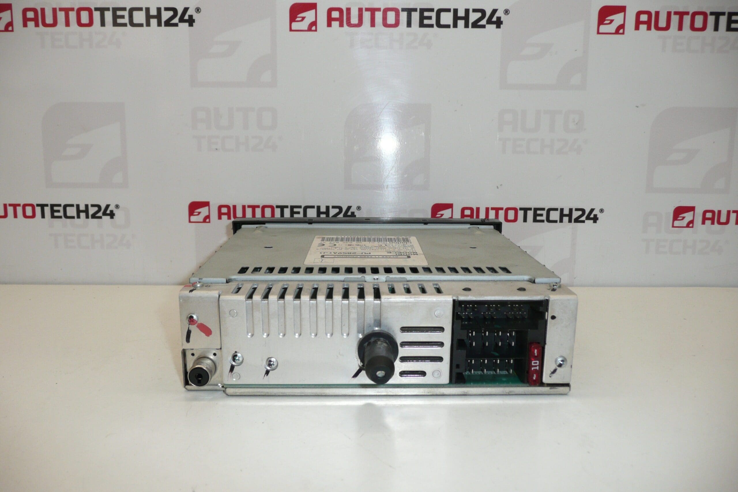 Autórádió CLARION Citroën Peugeot 96635824XT - Image 2