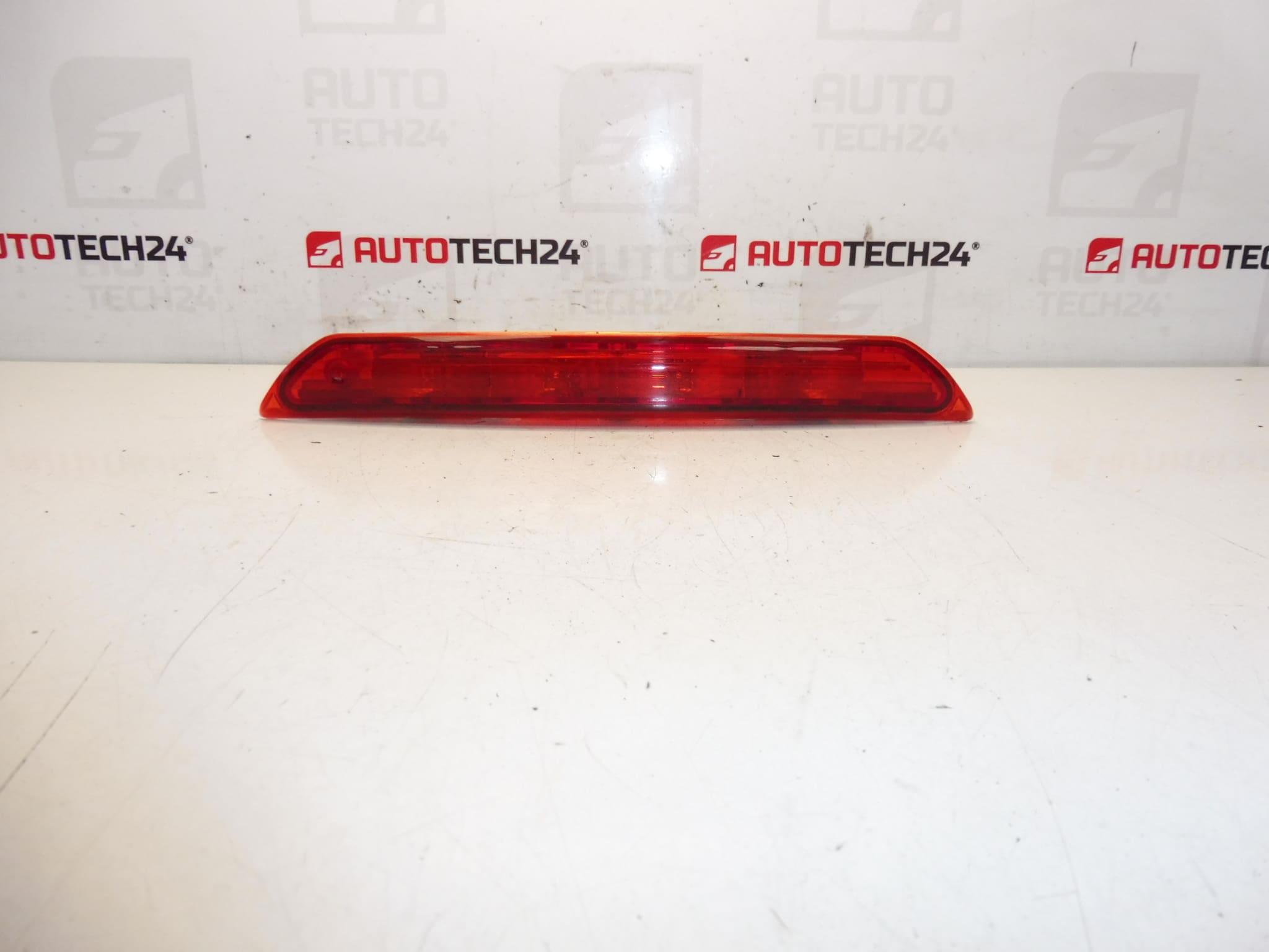 Kiegészítő féklámpa Citroën C3 II 9683116580 6351JS
