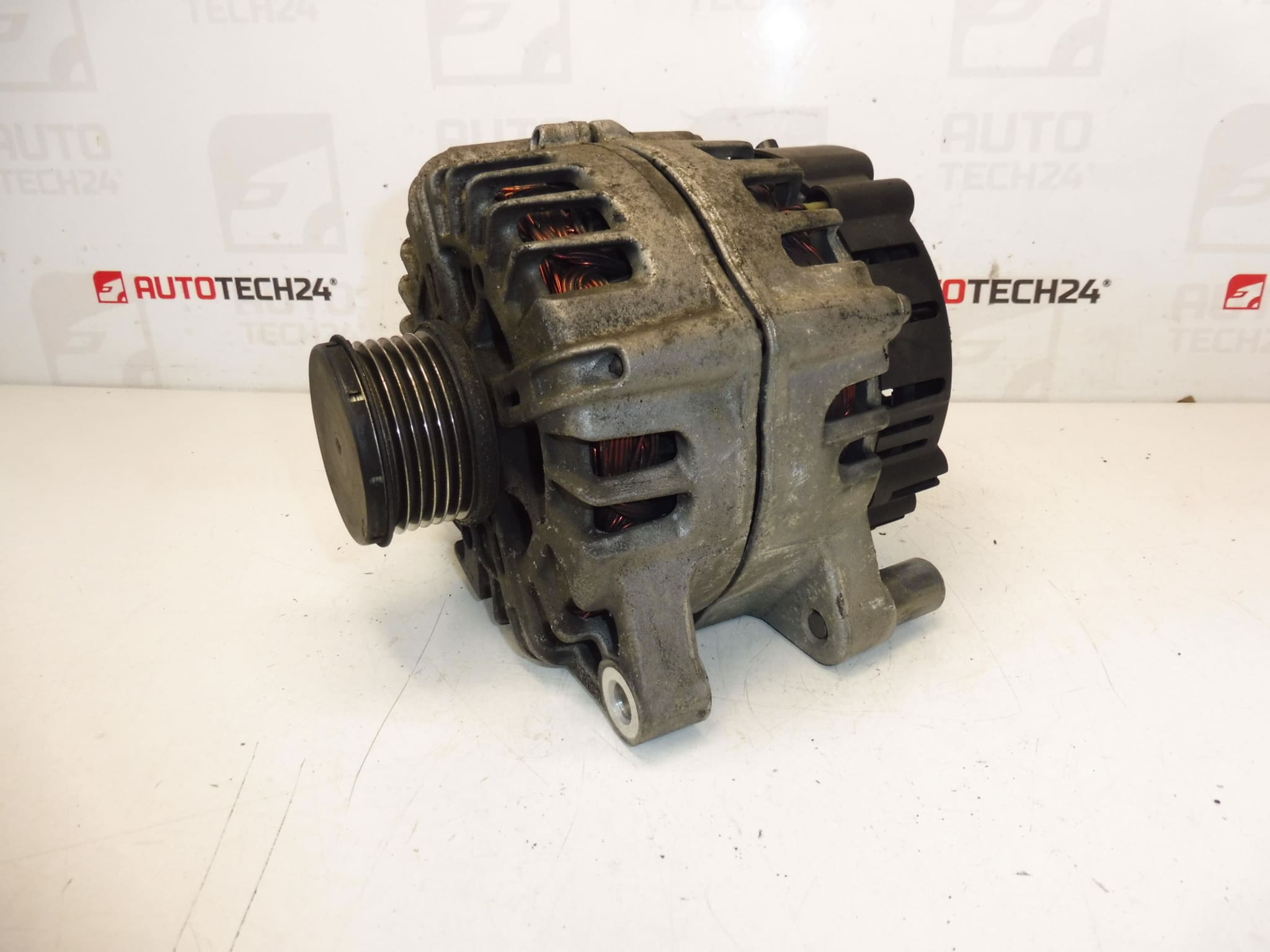 Generátor Valeo HDI Citroën Peugeot 180A CL18 9664074280