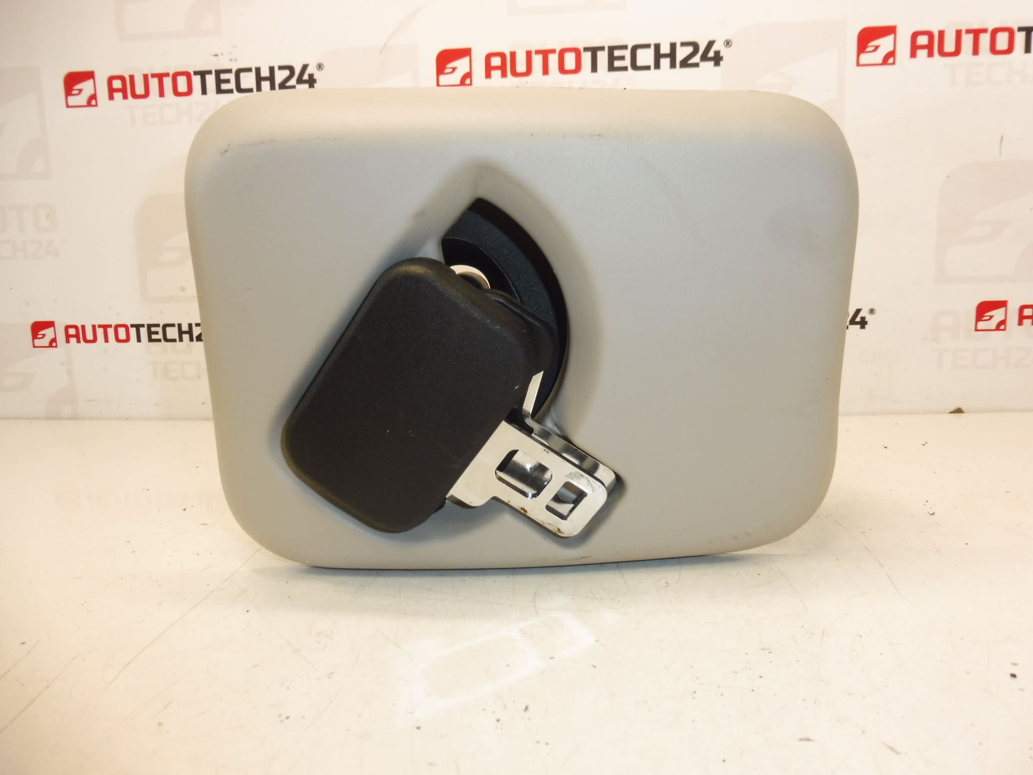 Hátsó középső biztonsági öv Citroën C4 Picasso 9654438077 8974XR