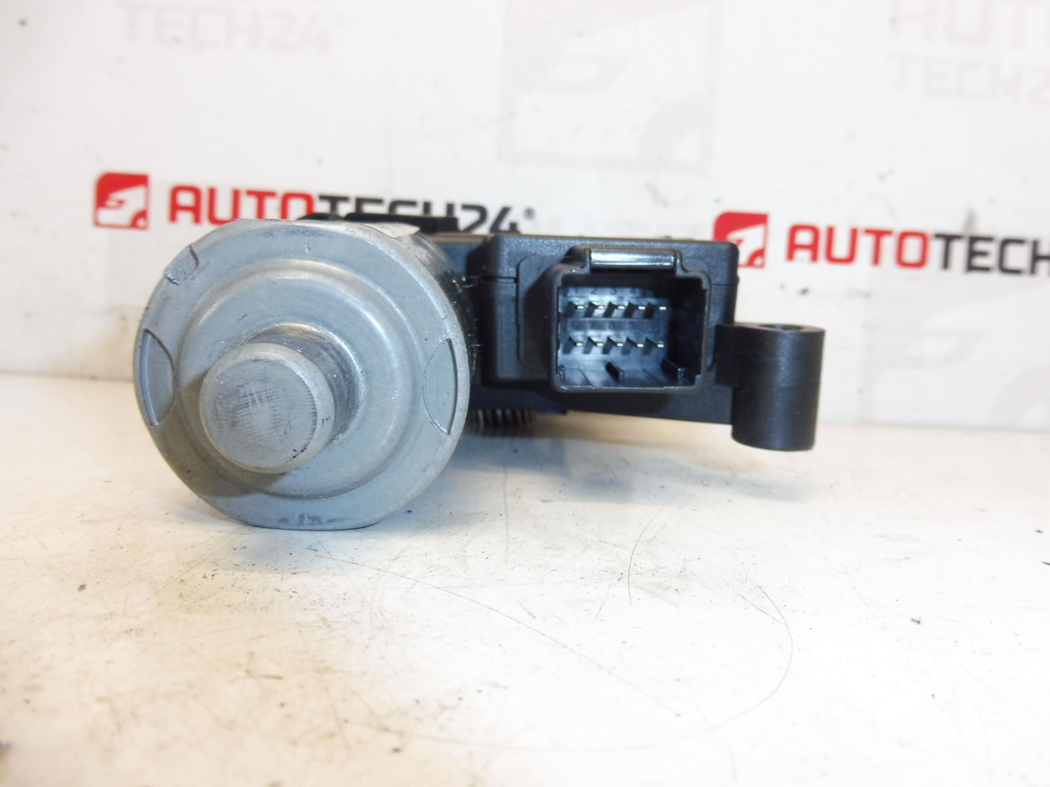 Villanymotor Bosch Citroen C4 Picasso 0390200072 8401NC - Image 2