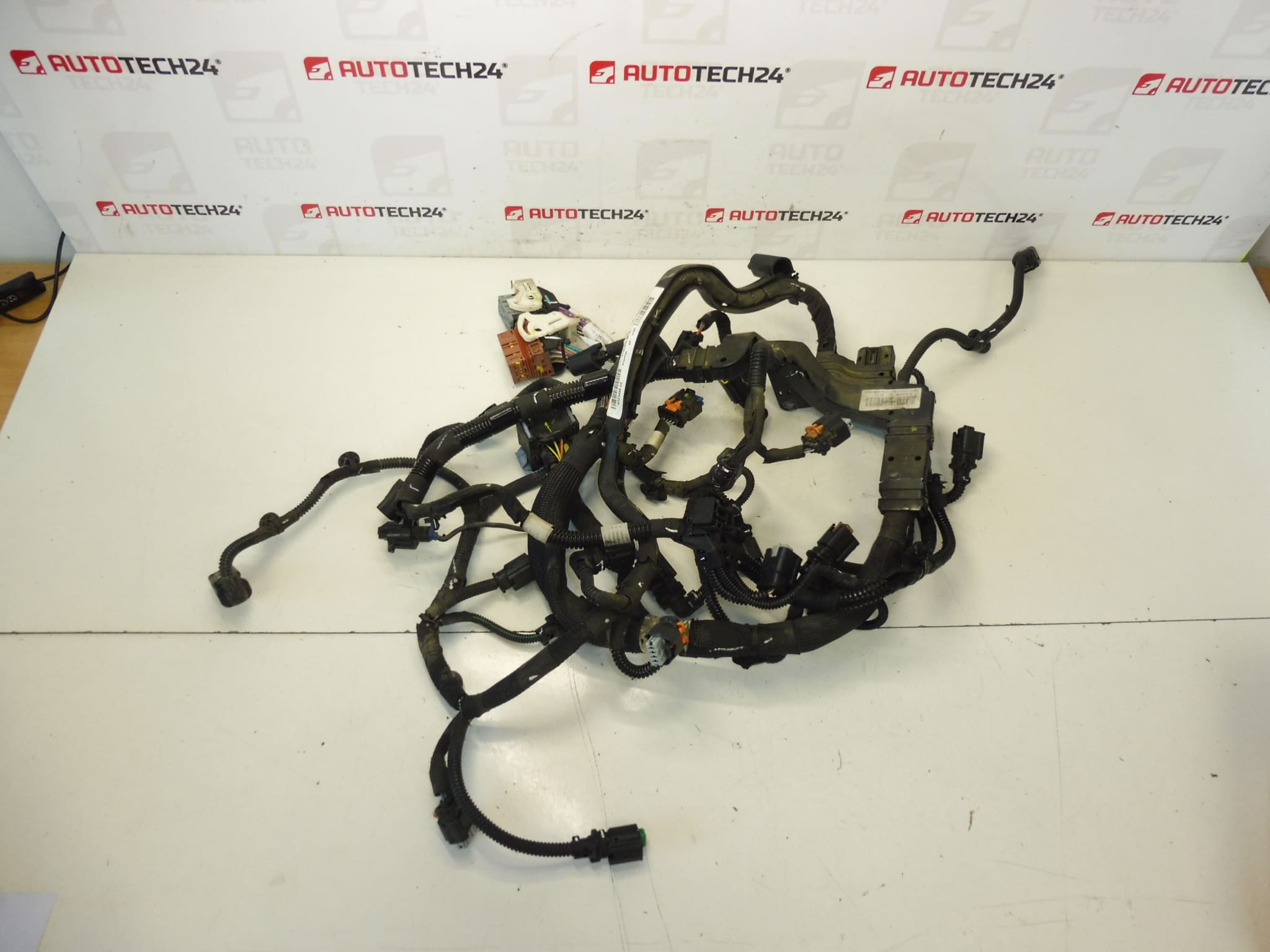Főmotor szerelvény 1.6 e-HDI Citroën Peugeot 9803029080
