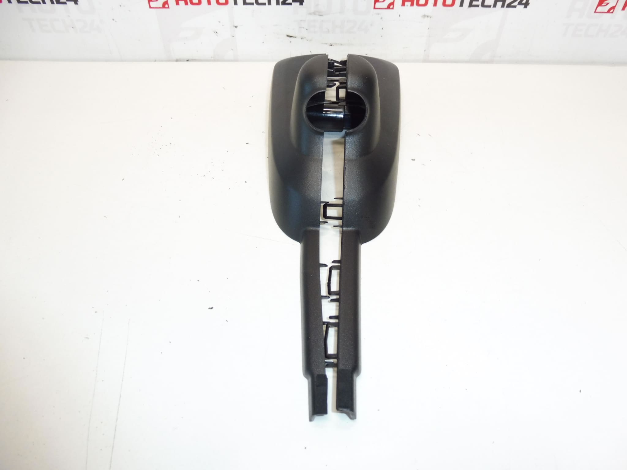 Belső visszapillantó tükör burkolat Peugeot 3008 és 5008 8153XT 8153XV