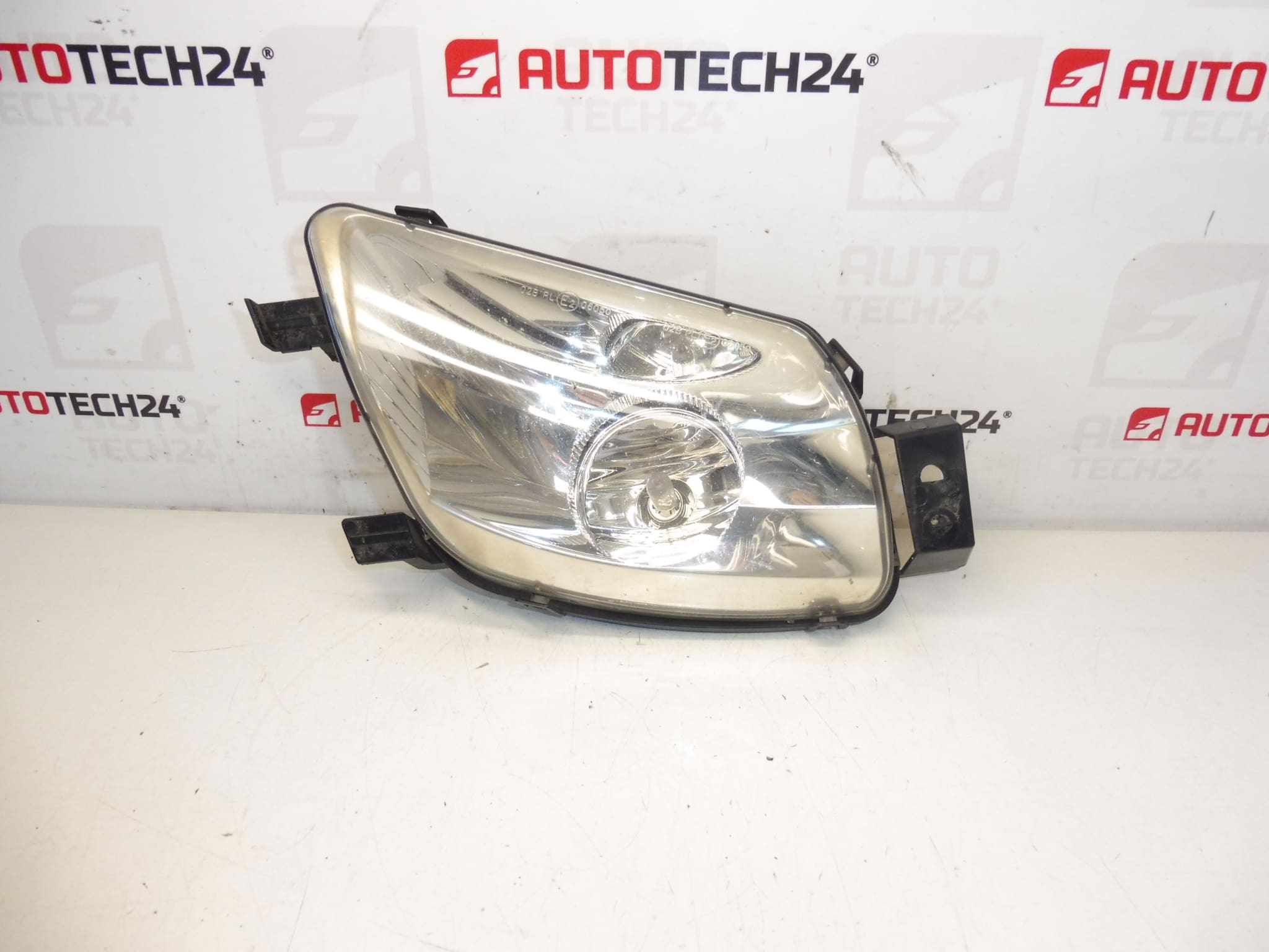 bal első ködlámpa Peugeot 308 9680498680 6208F0
