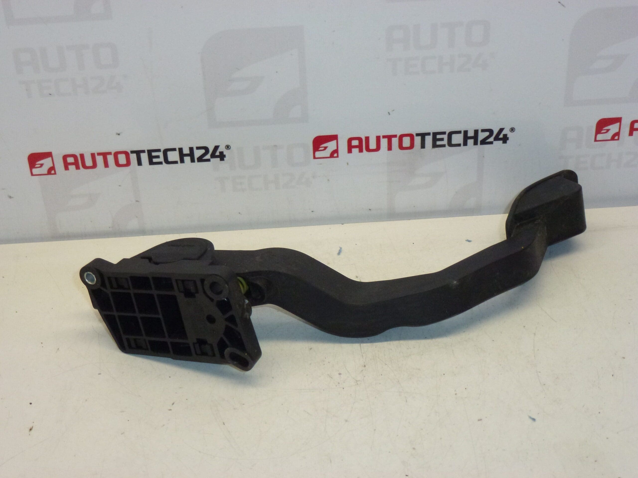 Gázpedál Peugeot 206 Bosch 9645852280 0280752237 1601Q2 - Image 2