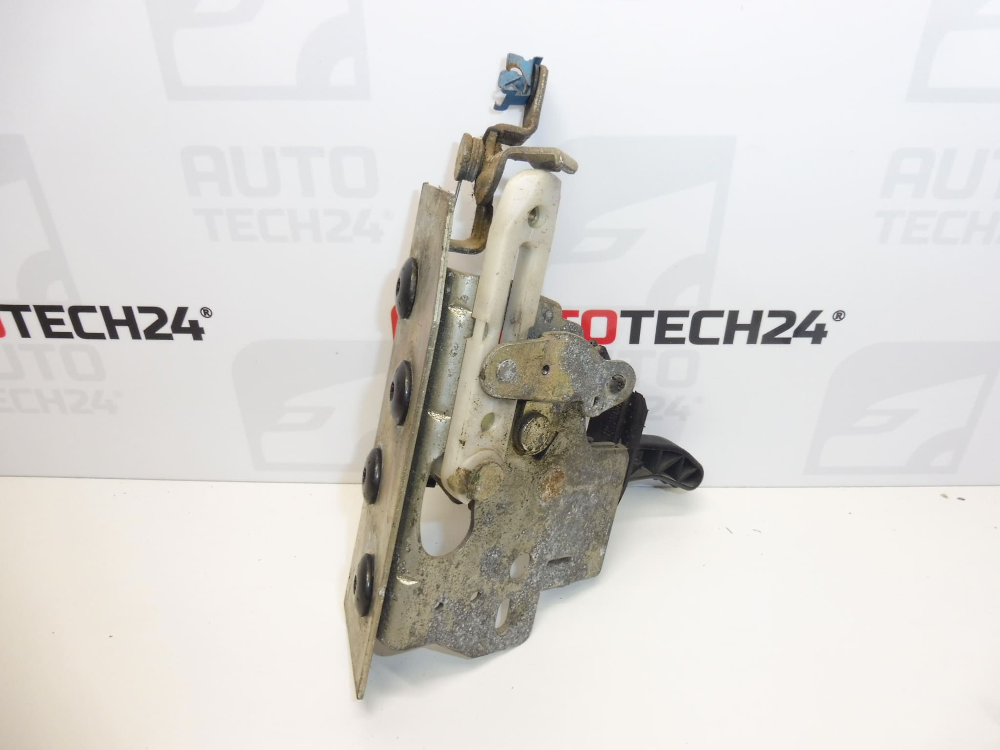 Jobb alsó ajtózár Citroën Berlingo II 8726F4 - Image 2