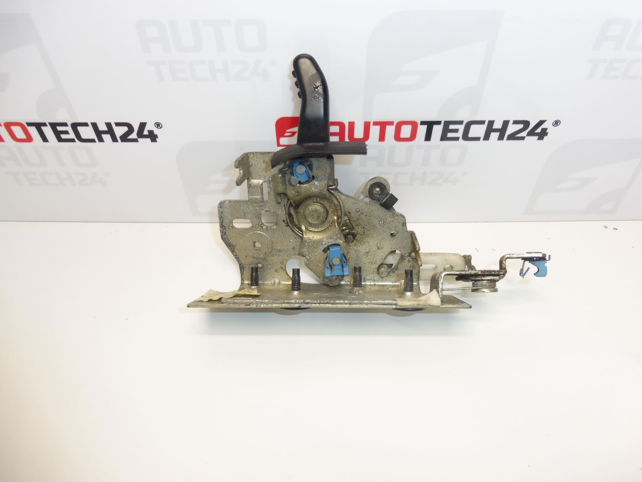 Jobb alsó ajtózár Citroën Berlingo II 8726F4