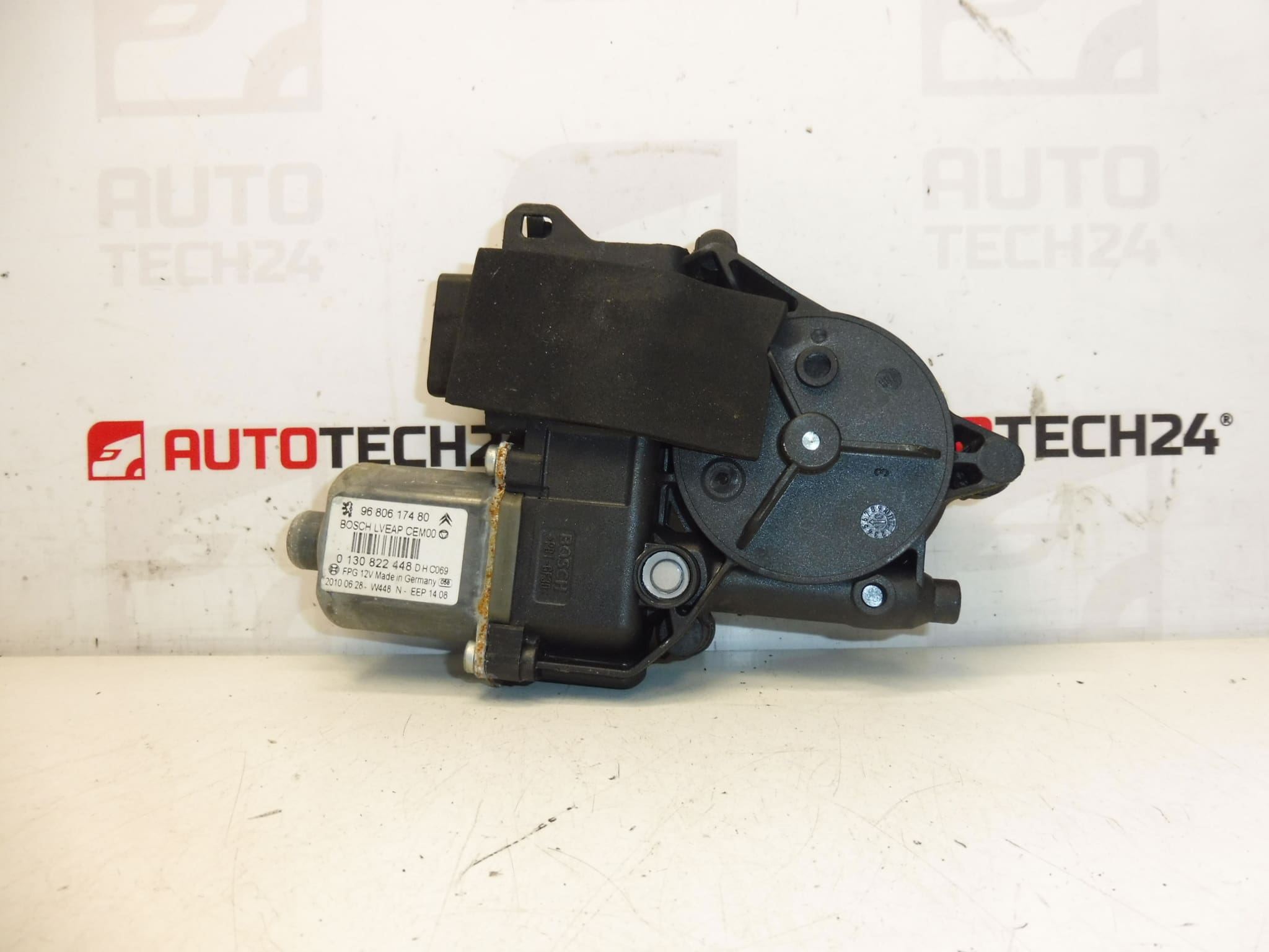 Peugeot 308 jobb hátsó felhúzó motor 9680617480 9675466680 9224F0