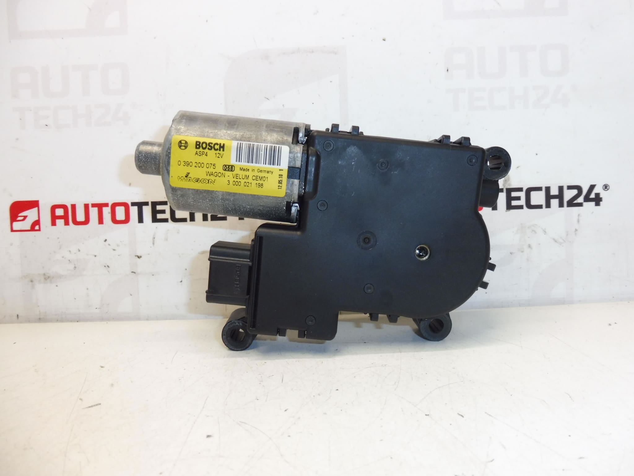Villanymotor Bosch Peugeot 307 T7 0390200075 8401RR